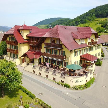 Hotel Gasthaus Mosers Blume Хаслах-им-Кинцигталь Экстерьер фото